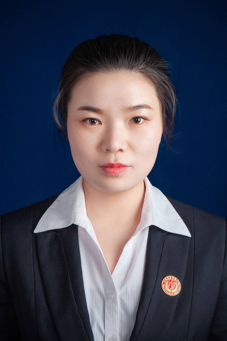 贺佳
