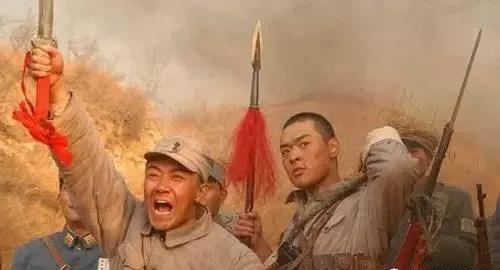 李云龙的部队无论走到哪里，都不会忘记两件事：一是招兵买马，二是筹备武器装备